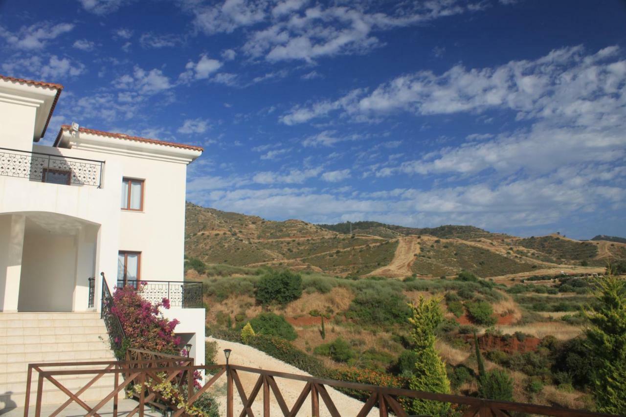 Martika Luxury Villa Agia Marina  Exterior photo