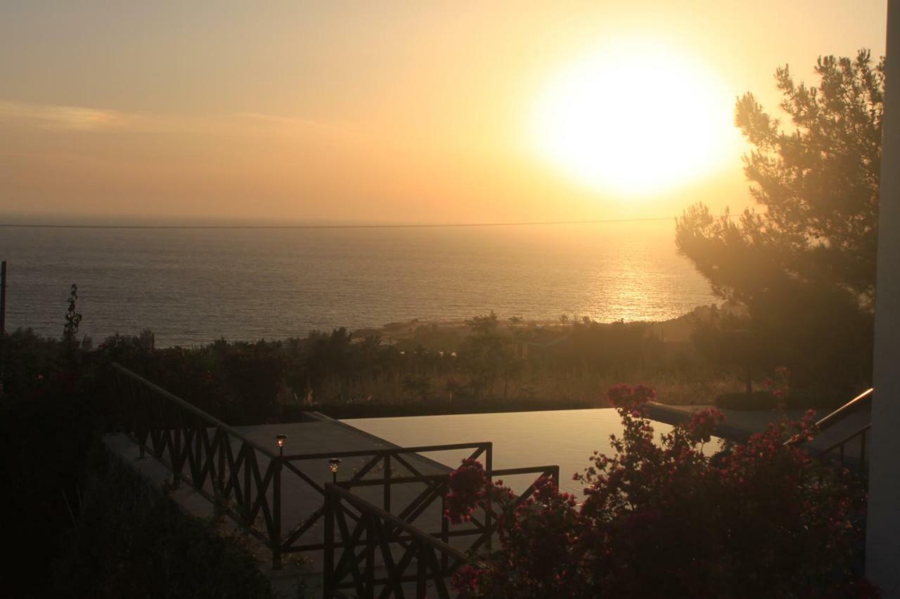 Martika Luxury Villa Agia Marina  Exterior photo
